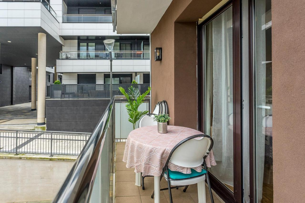 Paseo Antzieta 31. 1e Apartament